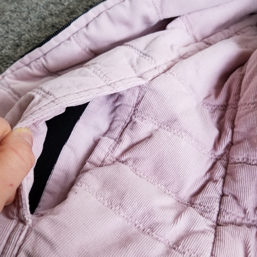 Reversible Quilted Vest - Picture 8 of 8